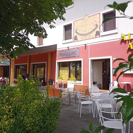 Albergo Alla Posta Anduins Ngoại thất bức ảnh